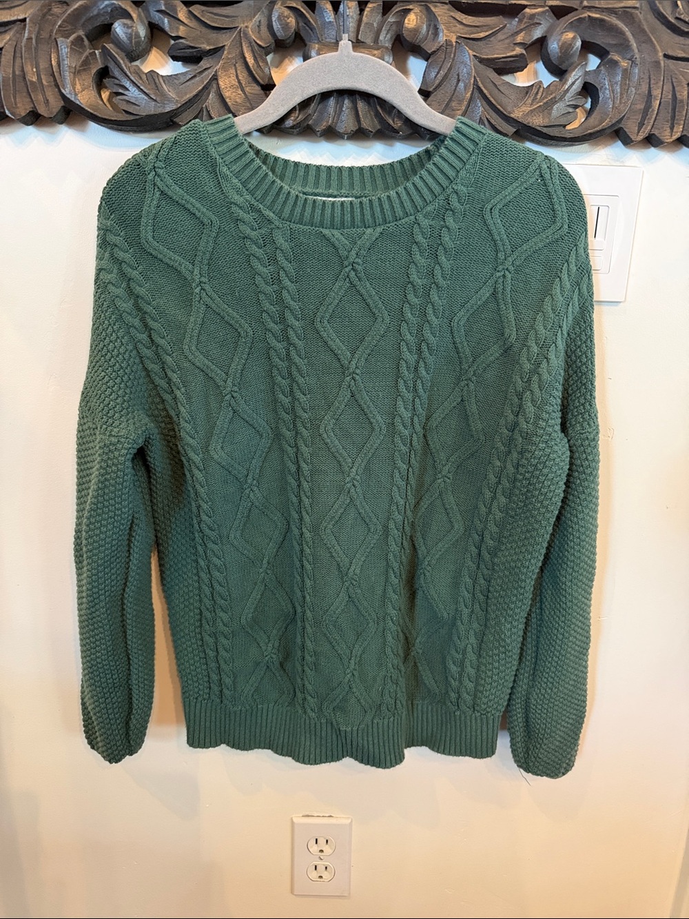 Hollister Classic Cable Knit Women's Sweater - Forest Green